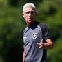 Com Luís Castro, Botafogo se torna recordista de técnicos com mais de um ano no cargo na era dos pontos corridos do Brasileirão