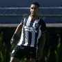 Botafogo sacramenta renovação do contrato de Kauê até abril de 2026