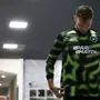FOTOS | Jogadores do Botafogo já vestem novas camisas de treino da Reebok para a atividade desta sexta