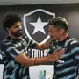 Diego Costa responde sobre possível dupla com Tiquinho no Botafogo: &#8216;Esperança não é só do torcedor, é minha também. Tomara que aconteça em algum momento&#8217;
