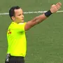 Savio Pereira Sampaio, árbitro de erro bizarro em Internacional 2 x 3 Botafogo, volta a ser escalado em jogo do Glorioso exatamente após dois anos