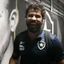 Diego Costa deve reforçar Botafogo contra o Vasco; Júnior Santos sai com dores na coxa