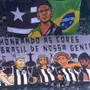 Torcida do Botafogo faz outra bela festa contra o Cuiabá, com lindos bandeirões e homenagem a Garrincha