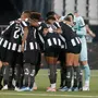Após vitória de perseguidores e ainda sem jogar na rodada, Botafogo vê chances de título caírem para cerca de 50%