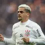 Botafogo fez sondagem por Fágner, do Corinthians, e tentou três laterais estrangeiros antes de encaminhar acerto com Manafá