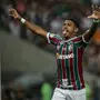 Lyon acena com proposta de até R$ 63 milhões por John Kennedy, com cláusula de não poder ir para o Botafogo; Fluminense recusa
