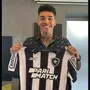 Futuro reforço alvinegro, Igor Jesus aparece em foto com a camisa do Botafogo