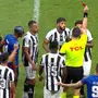 Pitacos | Botafogo perdeu dois jogos para o Bahia com árbitro que teve nome &#8216;vazado&#8217; pelo STJD; VAR foi o mesmo que validou gol de mão de Pitta