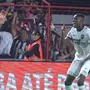LUIZ HENRIQUE ACABA COM O JOGO, BOTAFOGO GOLEIA ATLÉTICO-GO E VOLTA À LIDERANÇA DO BRASILEIRÃO