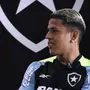 Parceria com Luiz Henrique, escolha pelo Botafogo e sonho de Seleção: Matheus Martins abre o jogo e se vê &#8216;mais completo&#8217; após passagem pela Europa