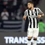 Alex Telles tem chances de ser titular na Libertadores; Botafogo adota cautela com lateral