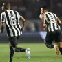 Tchê Tchê e Danilo Barbosa podem deixar Botafogo e acertar com Vasco, diz narrador