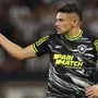 Alto salário pesa para saída de Tiquinho Soares do Botafogo para o Santos