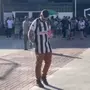 Antes de AeroFogo, torcedor do Botafogo joga sal grosso no Estádio Nilton Santos em semana de decisões