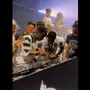 Com Luiz Henrique de DJ e Júnior Santos de rapper, Botafogo faz festa pelo título da Libertadores e provoca Atlético-MG e Deyverson; veja vídeos