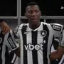 Patrick de Paula contagia elenco do Botafogo antes de vitória sobre o Bangu; Rafael Lobato e Kauã Branco comemoram
