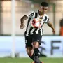 Com lesão no tornozelo, David Ricardo pode perder também jogo de volta do Botafogo contra o Racing
