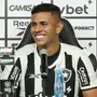 David Ricardo revela que quase foi para outro clube e conta ligação para diretor do Botafogo: ‘Não esquece de mim! Estou esperando’
