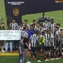Apesar de regulamento pedir apenas capitão, elenco todo do Botafogo vai à cerimônia após vice na Supercopa; clube leva R$ 6.050.000,00