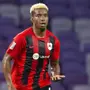 Botafogo fez sondagem por Thiago Mendes, volante do Al-Rayyan e alvo do São Paulo, diz jornalista