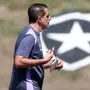 Renato Paiva tira a pressão sobre Artur e Santi Rodríguez no Botafogo: ‘Só há um Luiz Henrique e só há um Almada’