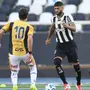 Alexander Barboza analisa grupo do Botafogo na Libertadores e afirma: ‘Por sermos campeões, temos que nos classificar’