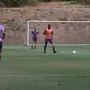 Com proteção no joelho e convocado, Bastos participa de treino com bola com grupo do Botafogo