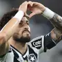 Capitão, Alex Telles exalta postura do Botafogo contra o Capital-DF: ‘Tem que passar por cima de quem quer que seja’