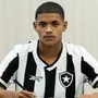Botafogo renova com volante do sub-20 e aumenta multa rescisória para R$ 655 milhões