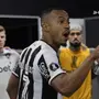Marlon Freitas contagia elenco do Botafogo antes de vitória sobre o Estudiantes: &#8216;O sonho continua. Acredita&#8217;