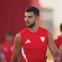 Botafogo negocia contratação de atacante Rafa Mir e faz proposta; Sevilla aceita liberar