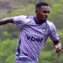 Santos faz contato e pode entrar na disputa com clube da China por Jeffinho, do Botafogo