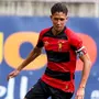 Botafogo negocia contratação de Riquelme, zagueiro de 18 anos revelação do Sport