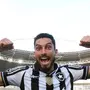 Alex Telles: &#8216;Sabemos que precisamos de mais. Fica apelo para seguirmos unidos para buscar objetivos do Botafogo em 2026&#8217;