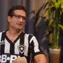Médico do Botafogo, Gustavo Dutra une paixão e trabalho e repassa histórias: 'Sou botafoguense e estou botafoguense'