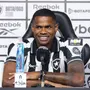 Júnior Santos explica fala sobre 'espiritual' e diz: 'Tenho fé que vou fazer grande temporada e que Botafogo mais uma vez vai chocar o Brasil'