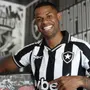 Anselmi diz que Júnior Santos &#8216;traz muita alegria&#8217; ao dia a dia do Botafogo: &#8216;Nosso trabalho é ajudá-lo a ser feliz&#8217;